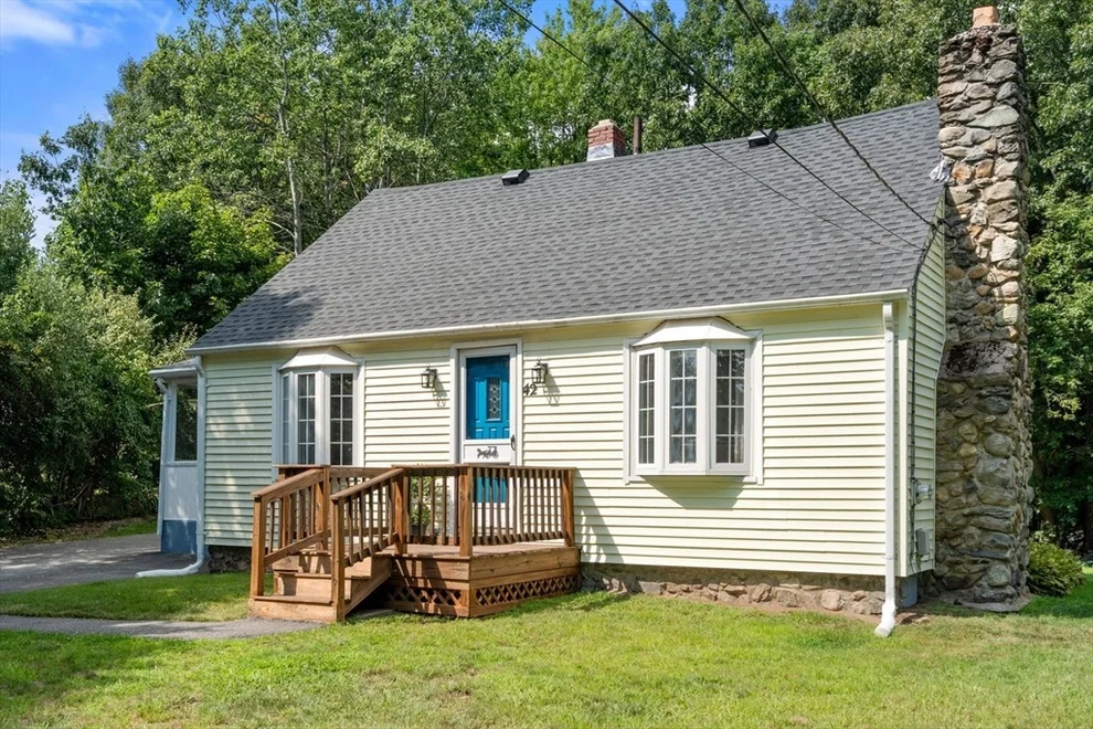 Unit for sale at 42 Pine Swamp, Cumberland, RI 02864