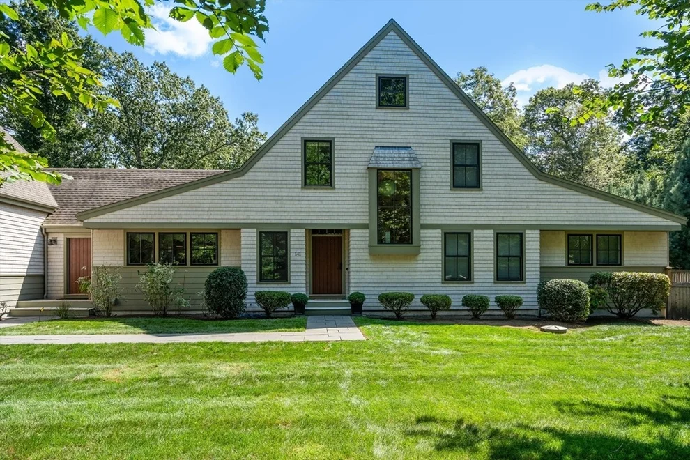 Unit for sale at 141 Gun Hill St, Milton, MA 02186