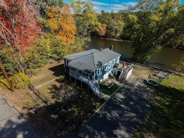 Unit for sale at 14 Elsie Ave, Billerica, MA 01821