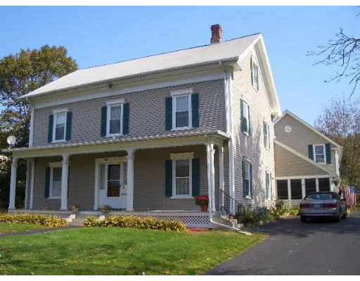 Unit for sale at 61 Pleasant St, Leicester, MA 01524