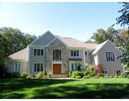 Unit for sale at 3 Canterbury Lane, North Reading, MA 01864
