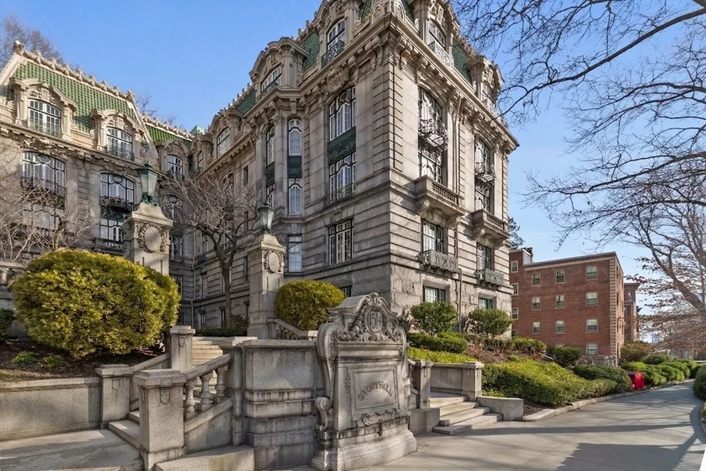 Unit for sale at 1514 Beacon Street, Brookline, MA 02446