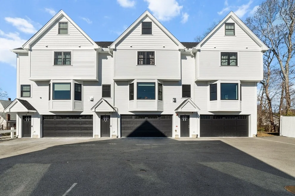 Unit for sale at 178 South St, Quincy, MA 02169