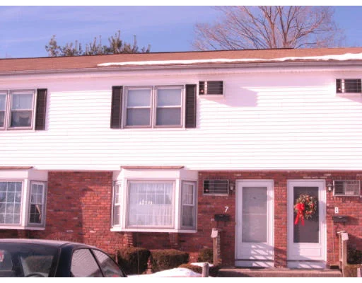 Unit for sale at 41 South St, Easthampton, MA 01027