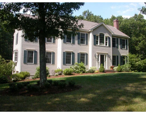 Unit for sale at 136 Rocky Brook Rd, North Andover, MA 01845