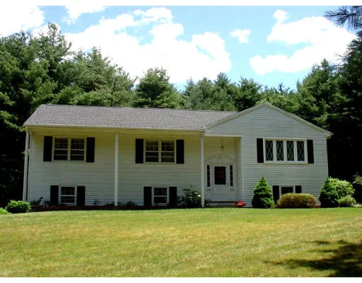 Unit for sale at 1952 Barre Road, Hardwick, MA 01037
