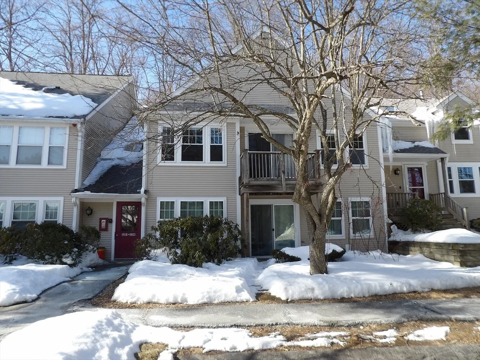 Unit for sale at 3205 Halcyon Dr, Worcester, MA 01606