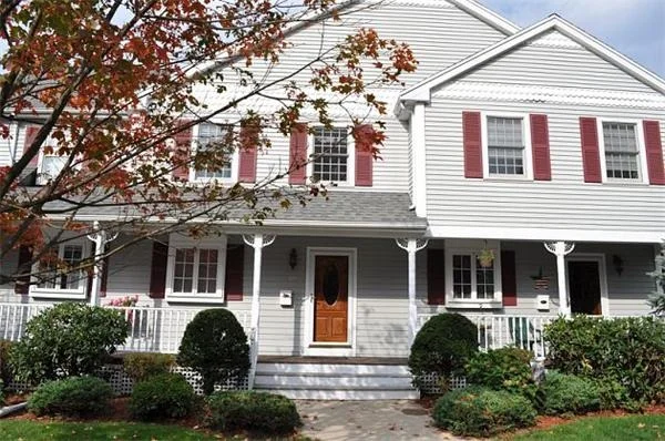 Unit for sale at 115 Union Street, Franklin, MA 02038