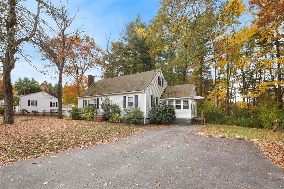 Unit for sale at 53 Highland St, Walpole, MA 02081