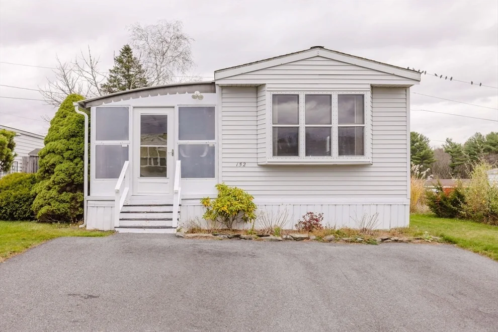 Unit for sale at 152 Easy St, Raynham, MA 02767
