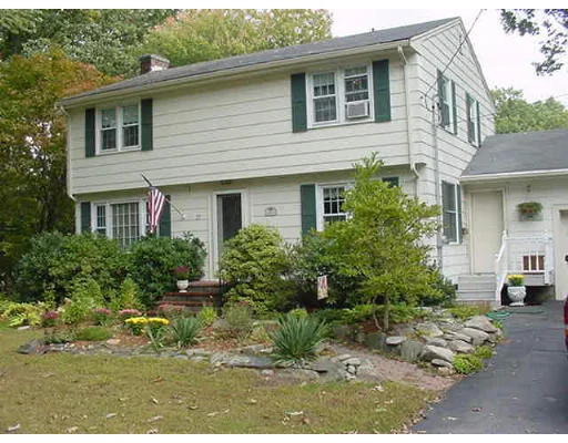 Unit for sale at 27 Hunting Avenue, Shrewsbury, MA 01545