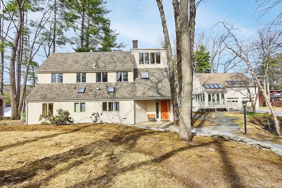 Unit for sale at 101 Horizon Island Road, Lunenburg, MA 01462