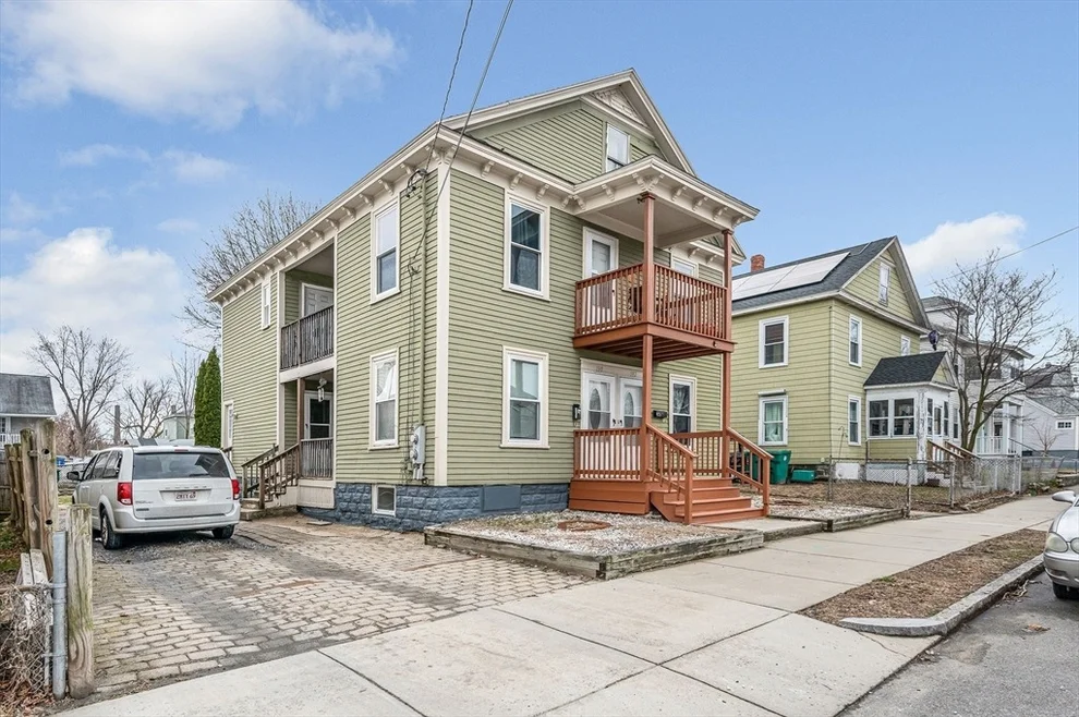 Unit for sale at 190-192 W 6th St, Lowell, MA 01850