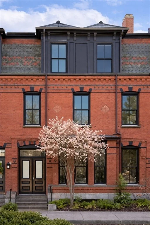 Unit for sale at 57 Monmouth, Brookline, MA 02446