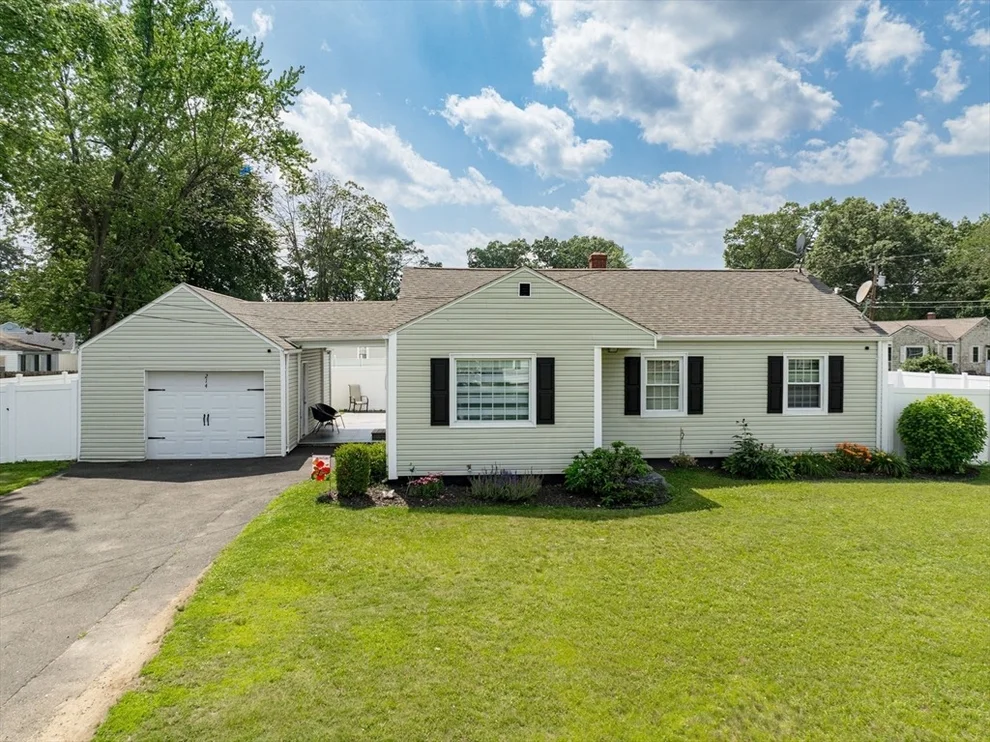 Unit for sale at 214 Spear Rd, Springfield, MA 01119