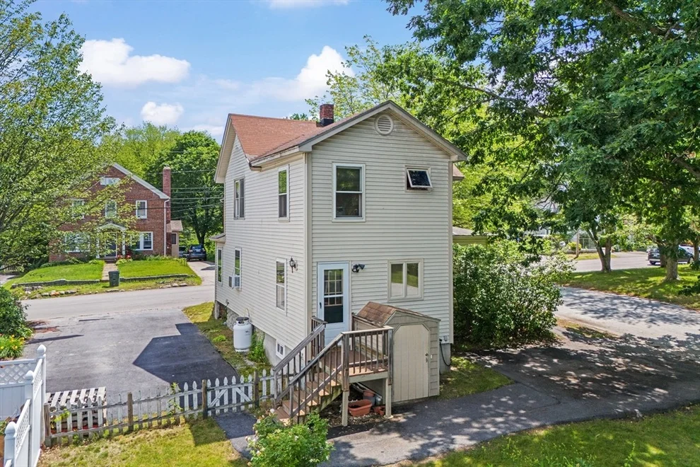 Unit for sale at 46 Porter St, Manchester, NH 03103