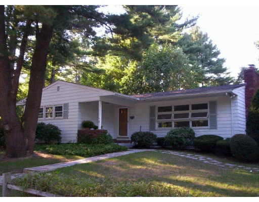 Unit for sale at 5 Timberneck Drive, Reading, MA 01867
