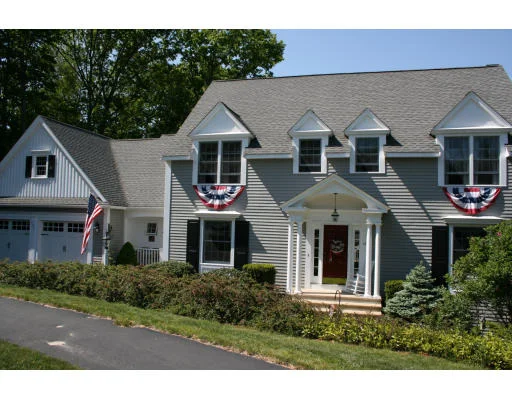 Unit for sale at 12 Kemble Dr, Shrewsbury, MA 01545