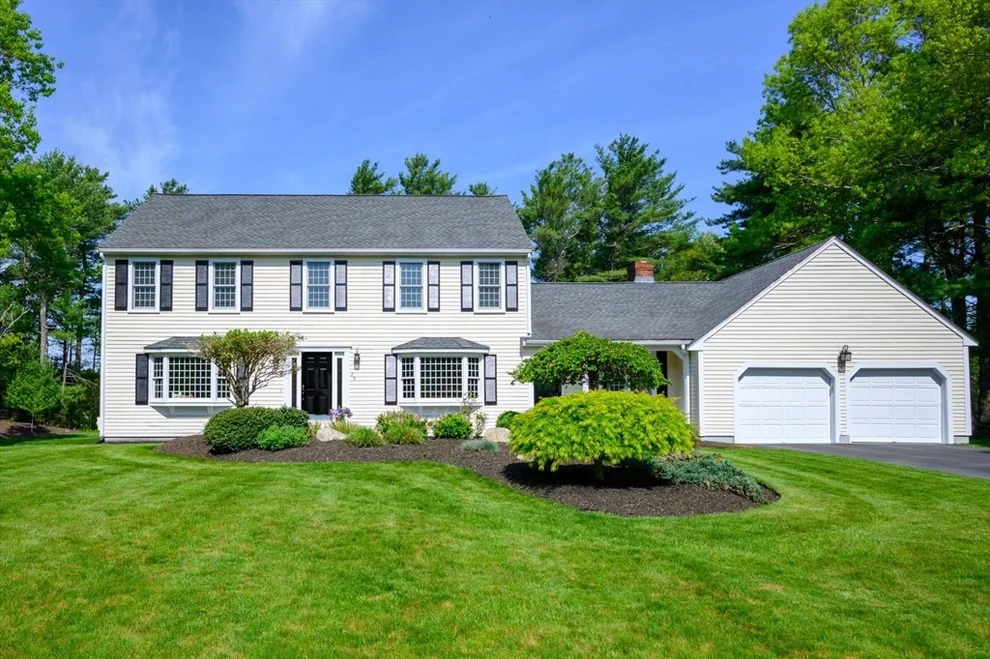 Unit for sale at 29 Fox Den Rd, Kingston, MA 02364