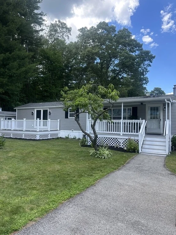 Unit for sale at 8 2nd Ave, Merrimac, MA 01860