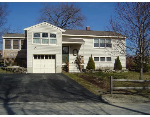 Unit for sale at 3 Colonial Dr., Littleton, MA 01460