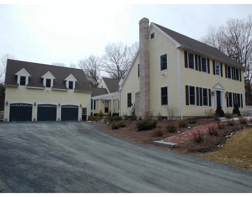 Unit for sale at 2 Glen Pines Way, Millis, MA 02054