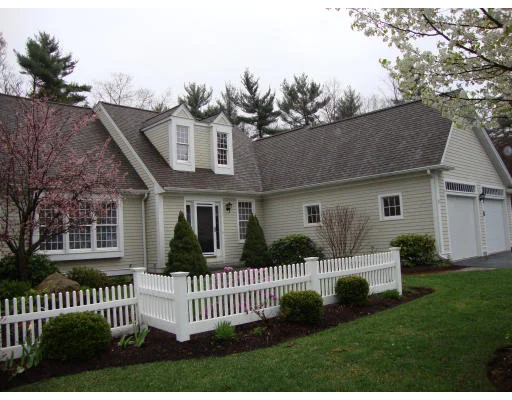 Unit for sale at 22 Cottage Lane, Pembroke, MA 02359