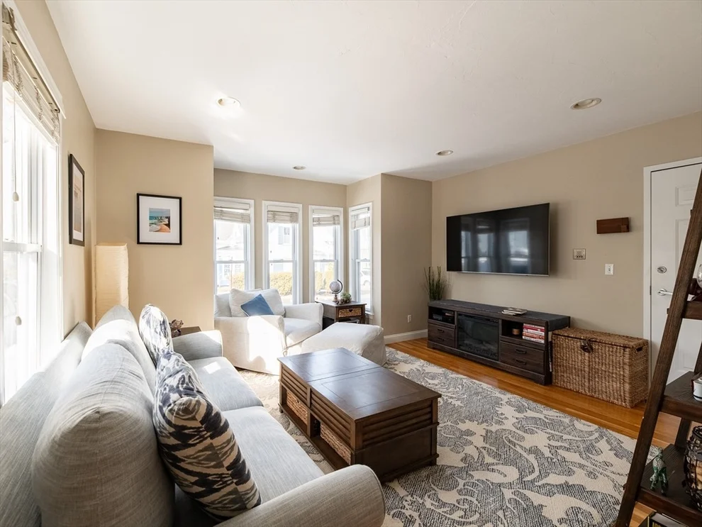 Unit for sale at 21 Lothrop St, Plymouth, MA 02360