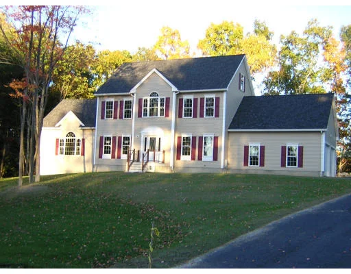 Unit for sale at 15 Rolling Meadows Lane, Haverhill, MA 01835
