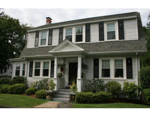 Unit for sale at 165 Waltham, Newton, MA 02465