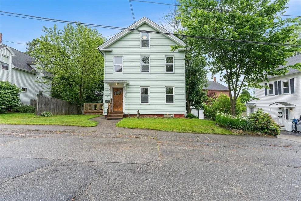 Unit for sale at 8 South St, Spencer, MA 01562