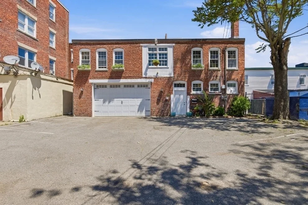 Unit for sale at 55 Perkins St, Salem, MA 01970