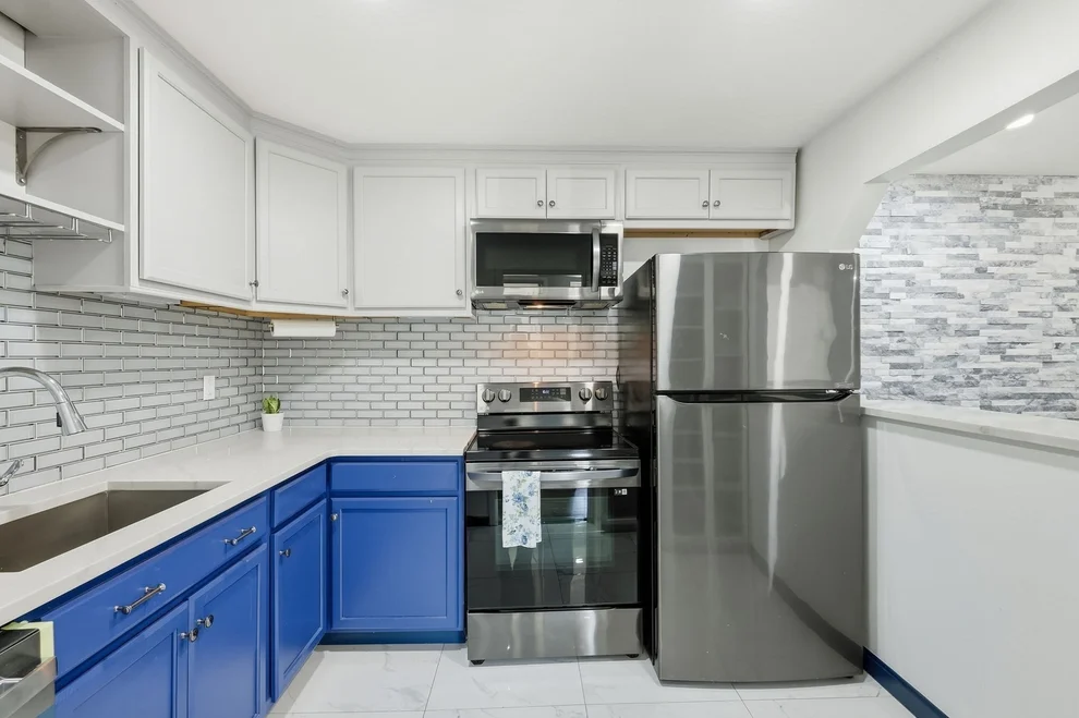 Unit for sale at 9 Weld St, Framingham, MA 01702