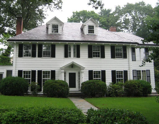 Unit for sale at 8 Arlington Road, Wellesley, MA 02481