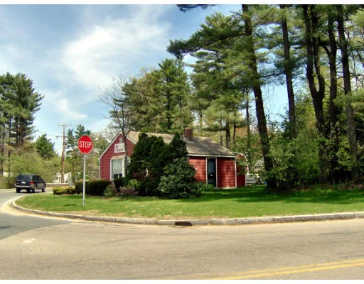 Unit for sale at 529 Franklin Street, Wrentham, MA 02093