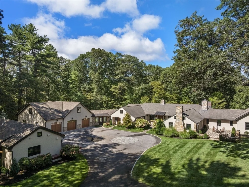 Unit for sale at 24 Claypit Hill Rd, Wayland, MA 01778