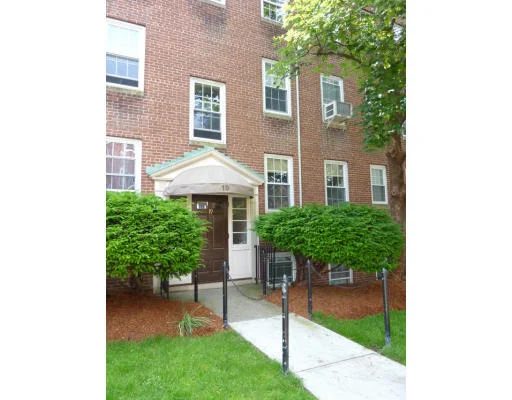 Unit for sale at 19 Englewood Ave, Brookline, MA 02445