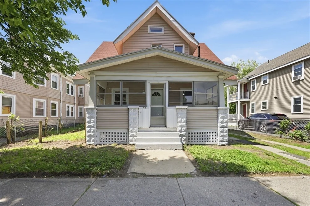 Unit for sale at 62 Kenyon St, Springfield, MA 01109