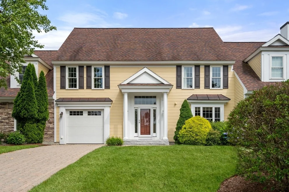 Unit for sale at 7 English Cmns, Topsfield, MA 01983