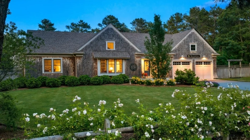 Unit for sale at 15 Capt Bellamy, Wellfleet, MA 02657