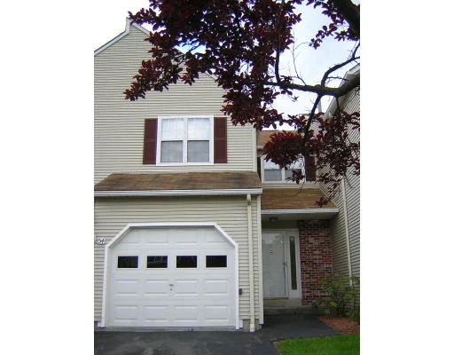 Unit for sale at 54 Chapman Pl, Leominster, MA 01453