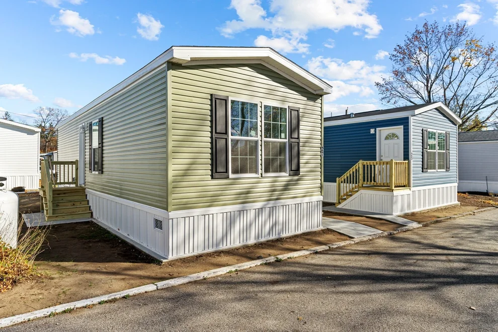 Unit for sale at 548 Kenyon Ave, Attleboro, MA 02703
