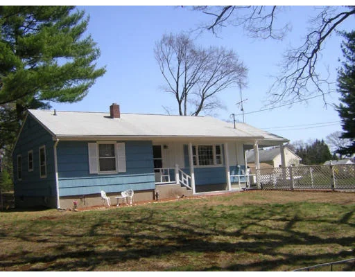 Unit for sale at 13 Chase Street, Putnam, CT 06260