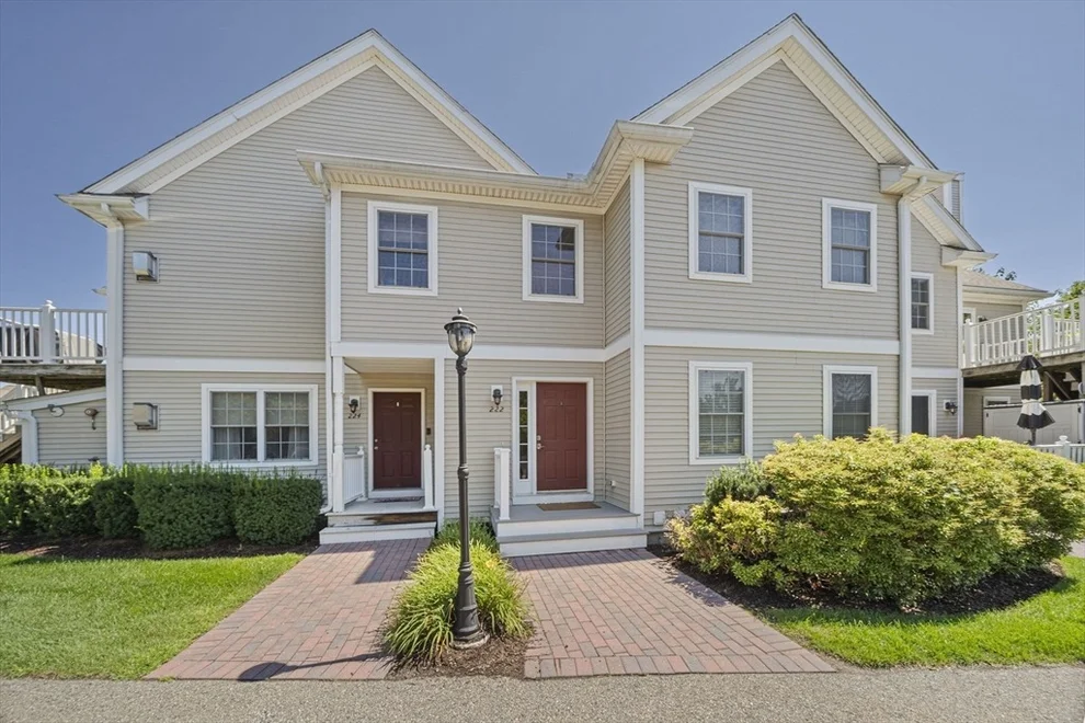 Unit for sale at 222 Tamarack Lane, Abington, MA 02351