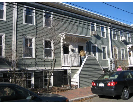 Unit for sale at 109 Pleasant St, Cambridge, MA 02139