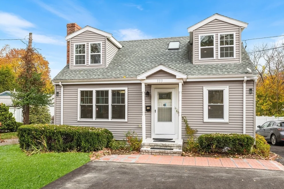 Unit for sale at 533 Marrett Rd, Lexington, MA 02421