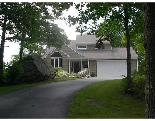 Unit for sale at 58 Cummings Rd, Swansea, MA 02777