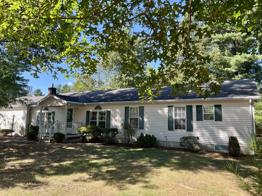 Unit for sale at 412 Green St., Middleboro, MA 02346