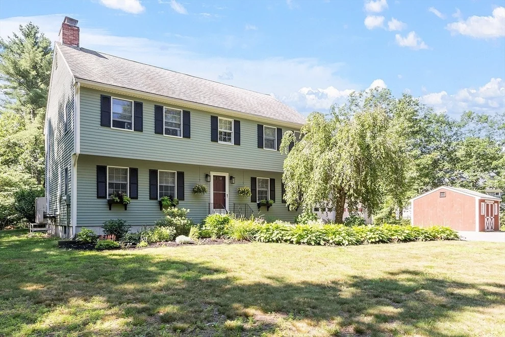 Unit for sale at 104 Page St, Lunenburg, MA 01462