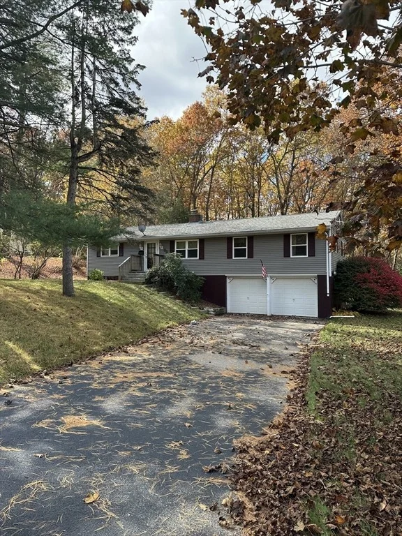 Unit for sale at 35 Laurel Hill Ln, Holden, MA 01520